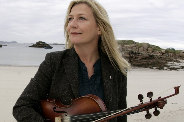 10 Traditional Music Composers Commissioned for RTÉ Radio 1 ‘Faoiseamh’ Series 10 Traditional Music Composers Commissioned for RTÉ Radio 1 ‘Faoiseamh’ Series