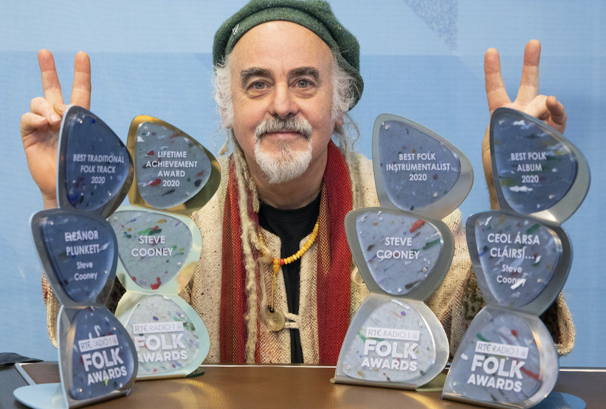 &#039;An acknowledgement of Steve&#039;s profound and enduring commitment to his art&#039;: Steve Cooney Celebrated at RTÉ Radio 1 Folk Awards