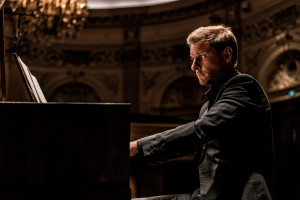 Beethoven Piano Concertos 2&amp;4 Irish Chamber Orchestra/Kristian Bezuidenhout