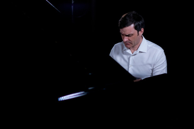 Pianist Ivan Ilic in Concert - Bandon