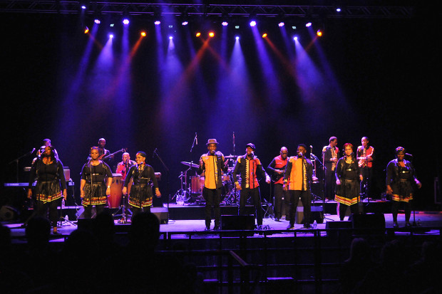 London African Gospel Choir performs Paul Simon's GRACELAND London African Gospel Choir performs Paul Simon's GRACELAND